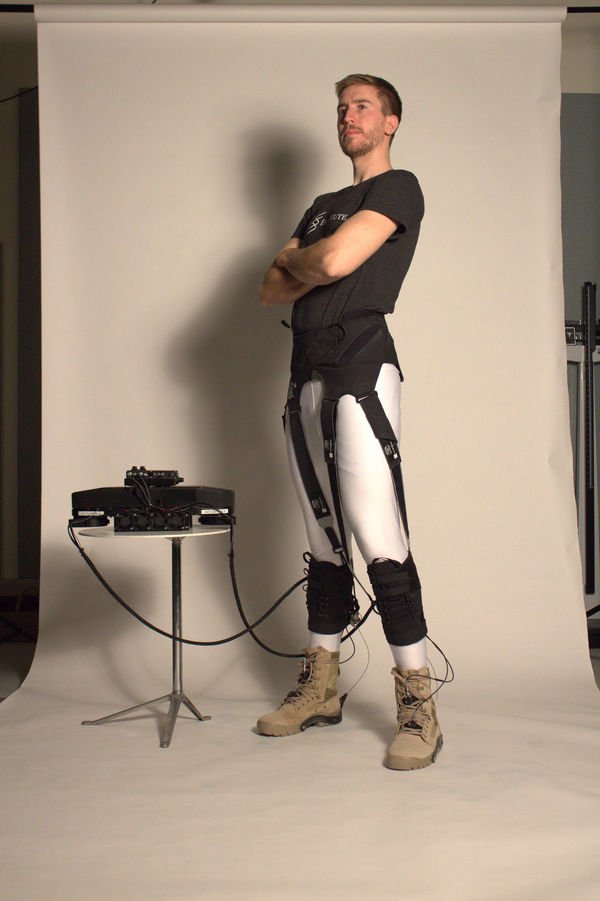 PopSci's tweet photo. This soft-shelled exosuit might put Iron Man's duds to shame https://t.co/UL4sh2gY8y https://t.co/Fg6KZMPbQC