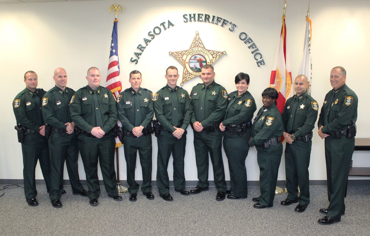 SarasotaSheriff's tweet photo. Please join us in welcoming 9 new members who join the ranks of SCSO today! We hope they have long, successful & safe careers! #SCSOService https://t.co/lYfZFRa9Y6