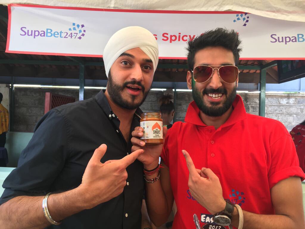 MrSinghsLDN's tweet photo. Secondly, WOW, our products being used as a part of the #Karoga #PremierLeague by @EastFMKenya in #Kenya
#MrSingh #Global
THANK YOU! 🙏🏼 https://t.co/1WJ8FlcLPK