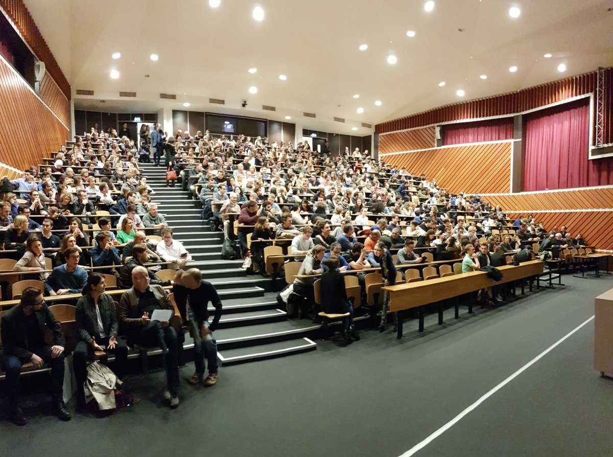 mister_card's tweet photo. 1ère réunion CCDeLi 35. 
Rennes 450 dentistes libéraux contre l'arbitrage #DENTger https://t.co/7t1CCb4aqB