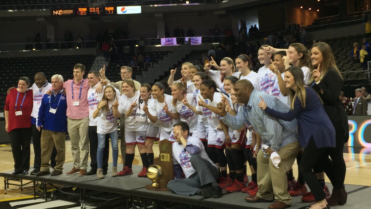 MercerCoTitans's tweet photo. 🔴🔵⚪️District-wide Pep Rally🔴🔵⚪️
2 pm, Thursday, March 16, MCSH Gym
Celebrating the 2017 STATE CHAMPS
THE MERCER COUNTY LADY TITANS https://t.co/XxTxO9U0rb