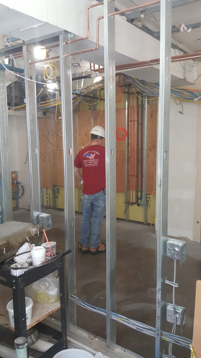 C2Cepoxy's tweet photo. #SafetyFirst #EpoxyFloor #Epoxy #EpoxyQuartz https://t.co/kF4MjHg1El