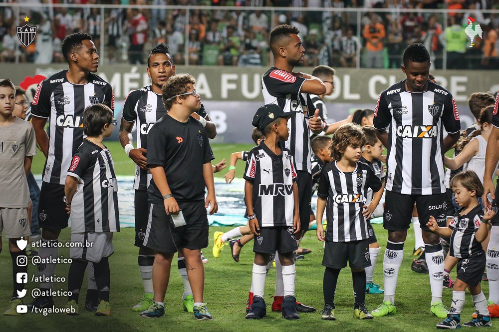 Atletico's tweet photo. Escolhido pela Massa! Quem foi o melhor em campo na goleada do #Galo sobre o Tupi? Vote: https://t.co/JhEiURTCIc #CAMxTUP https://t.co/uWx1qermuC