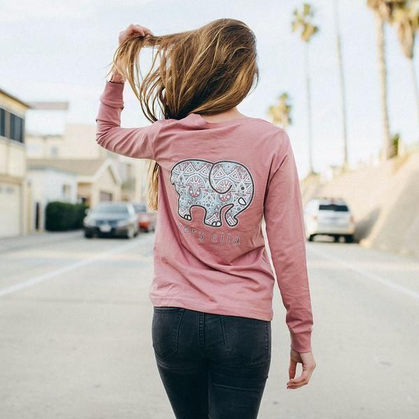 shopivoryella's tweet photo. Like if you'd wear our Fitted Vintage Rose Mosiac Tee! 💕🐘✨ https://t.co/iM4xBrJ9r1