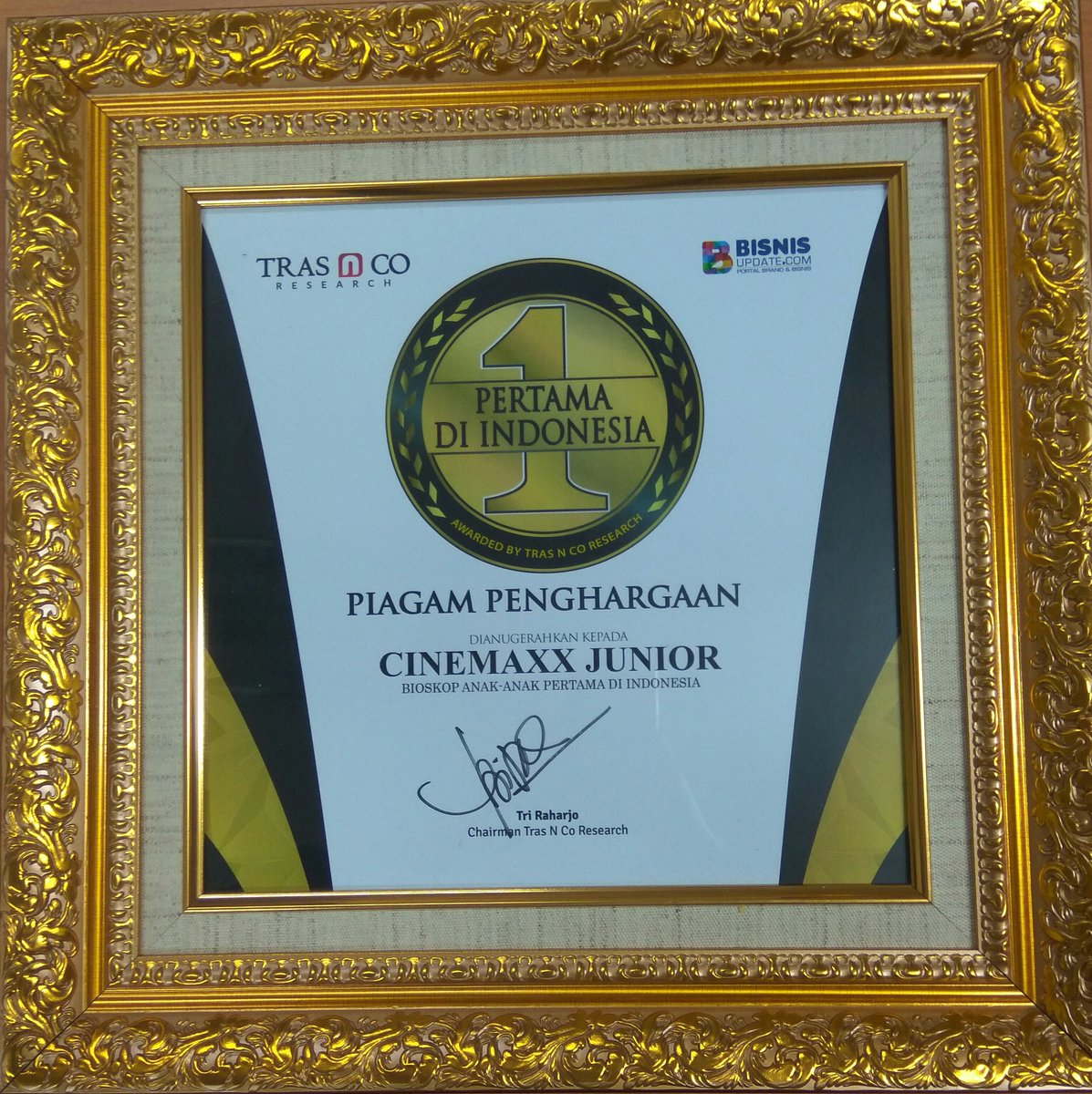 cinepolisID's tweet photo. #CinemaxxJunior mendapatkan penghargaan dari Tras n Co Research! Kamu sudah pernah ke Cinemaxx Junior @MaxxBoxLV belum? #PlayWhileYouWatch https://t.co/DD5AYqGK97