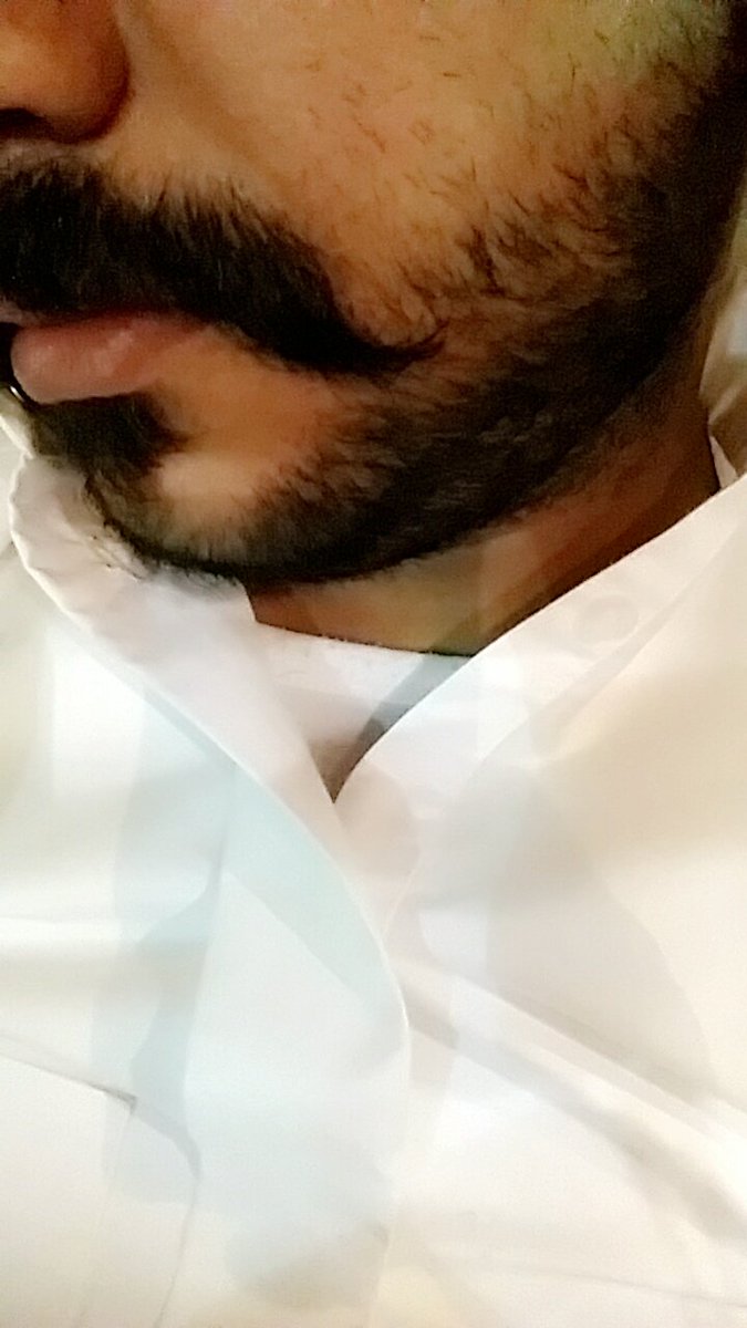 الي يبي  فحل رجولي وشنب يدخل خاص للممحونين تعالو😈