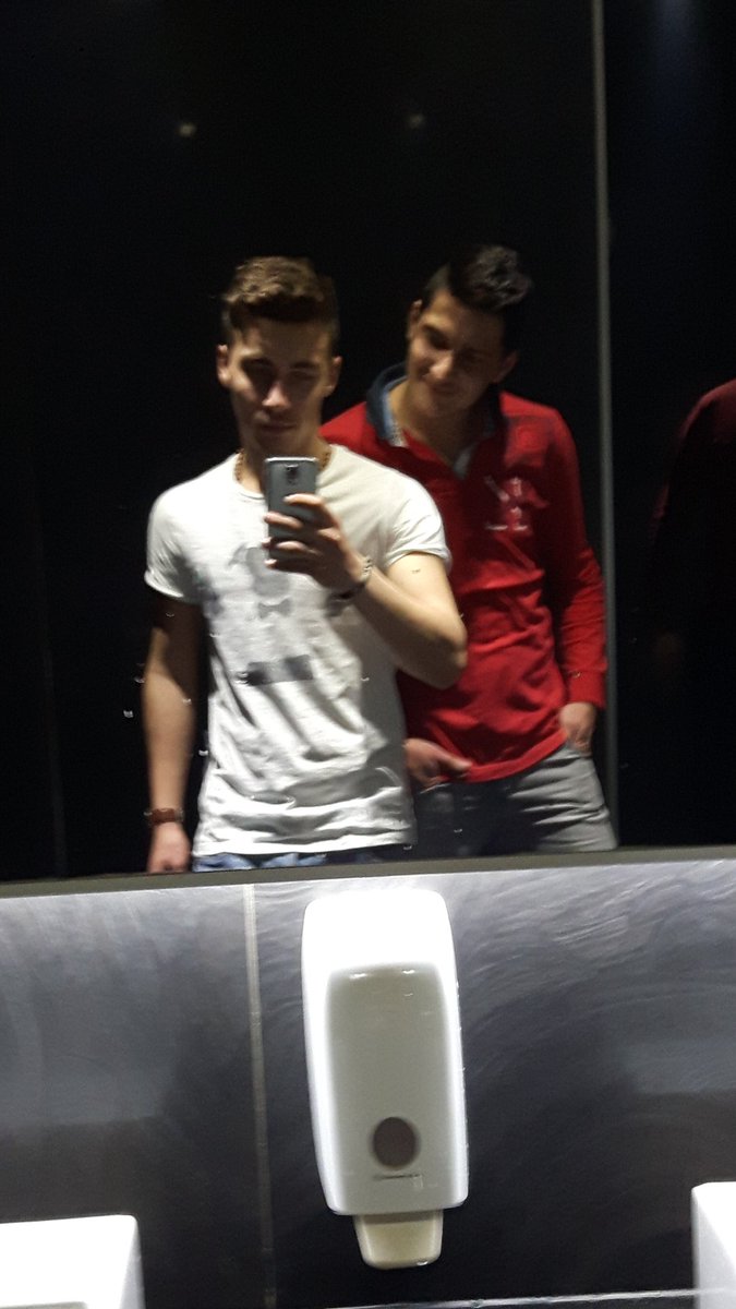 Josipovic_7's tweet photo. @kanada1998 #PinkPanther ❤ https://t.co/OqPgOGIu9D