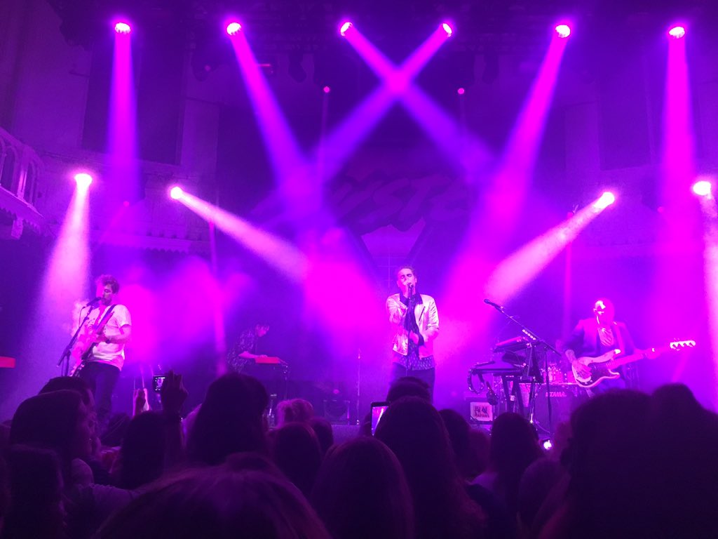 WLBRachel's tweet photo. Thx guys! awesome gig! #busted #amsterdam @JamesBourne @mattjwillis @charliesimpson #14years https://t.co/V6tfk8Tf7Z