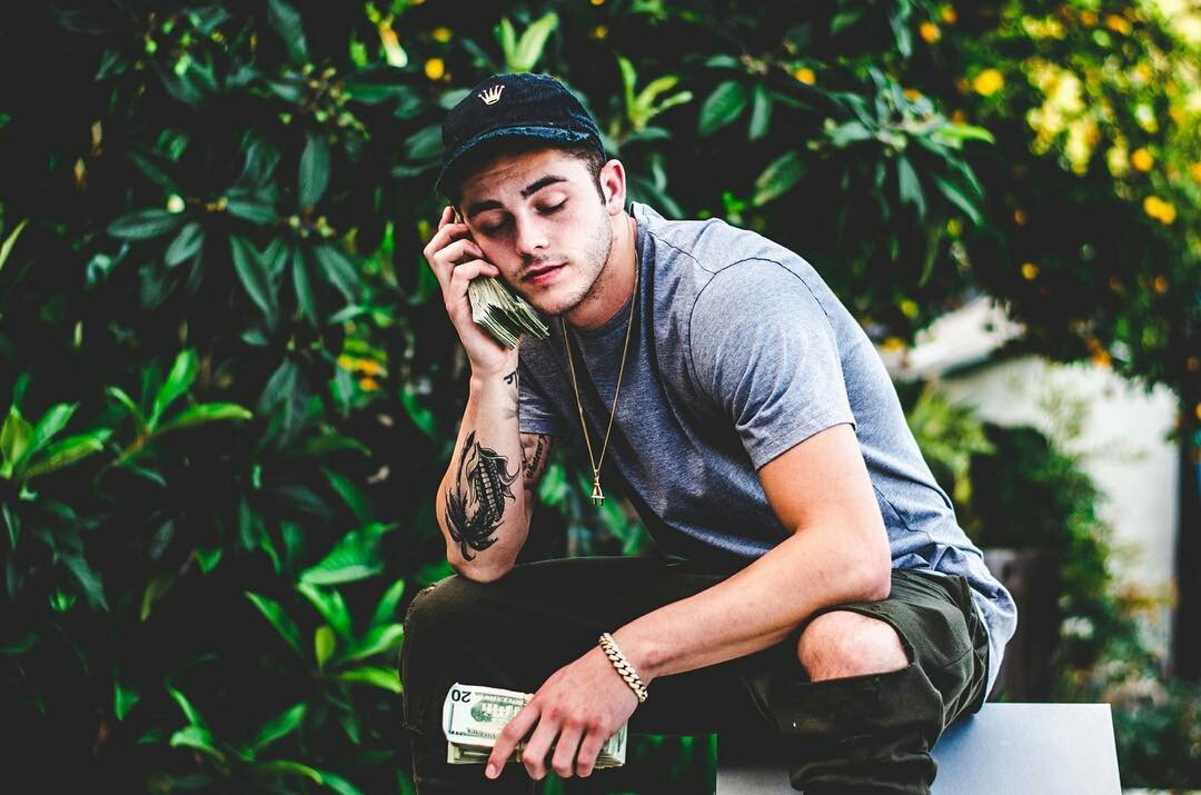 -RT

Versátil

💕Porros💕