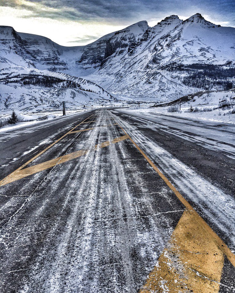 FairmontJPL's tweet photo. In #Canada, the journey is just as jawdropping as the destination. #travel #bucketlist #myjasper https://t.co/BRYKZAZ5Wd