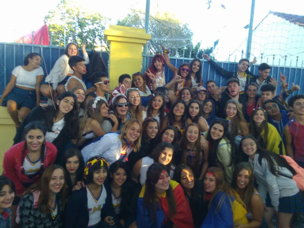 ochoaalexia1's tweet photo. Modelo marmol❤️💛💙 https://t.co/AasbsPWQj3