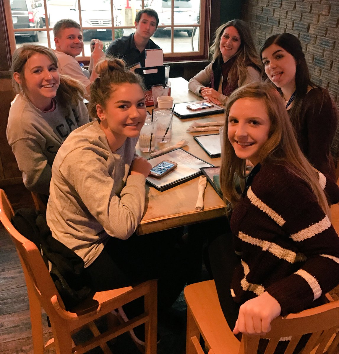 SavannahMODECA's tweet photo. A long day of competing = shopping and  dinner at the Lake! #WeLoveDECA #DECAisLife #MODECASCDC https://t.co/LXzmg4ekE8