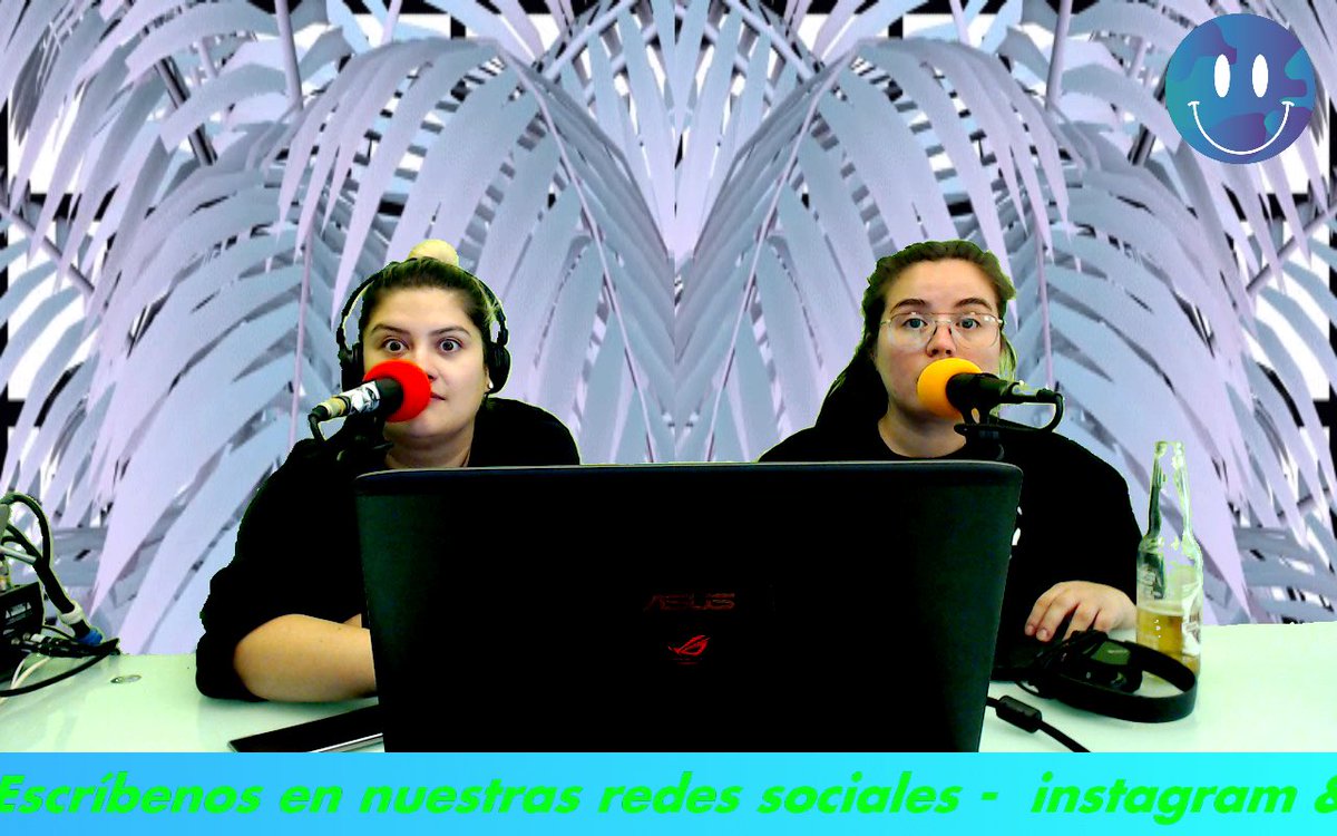 WWRFM's tweet photo. Ya al aire @monrix 🤧 y @constonta 😜 hacen #ElBlogDeMonRadio vía audio y streaming de video powered by @logitech, sólo por @WWRFM https://t.co/ddL6wLv4wZ