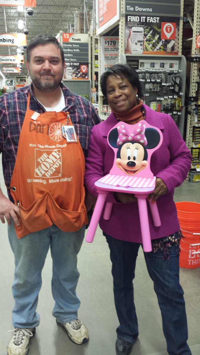 Robin Mitchell tweet media