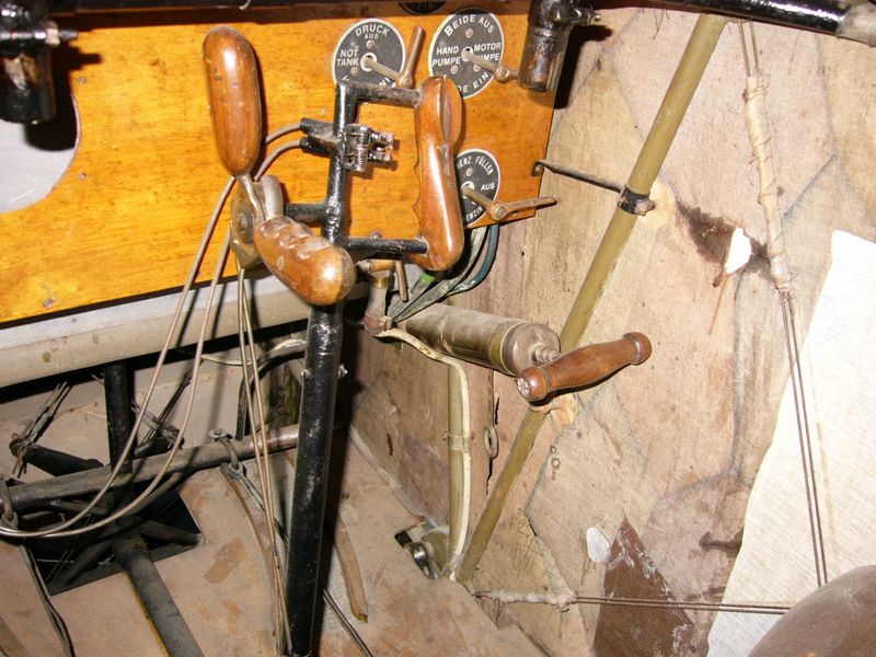 ron_eisele's tweet photo. Fokker DVII cockpit interior https://t.co/upEH43bMDm