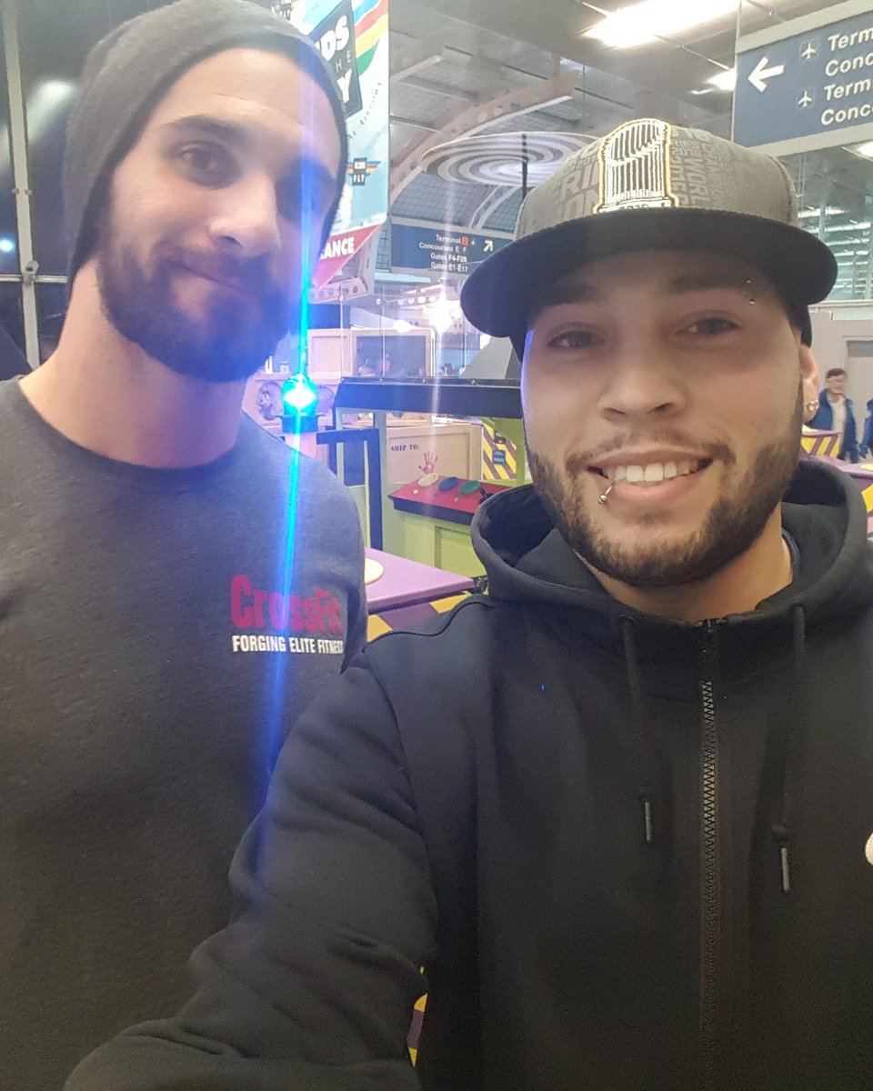 YSDaPlug's tweet photo. Extra dope running into one of my son & mines favorite wrestlers @WWERollins , even more dope you were extra humble. #SethRollins #YSDaPlug https://t.co/70eQ2Tdv9N