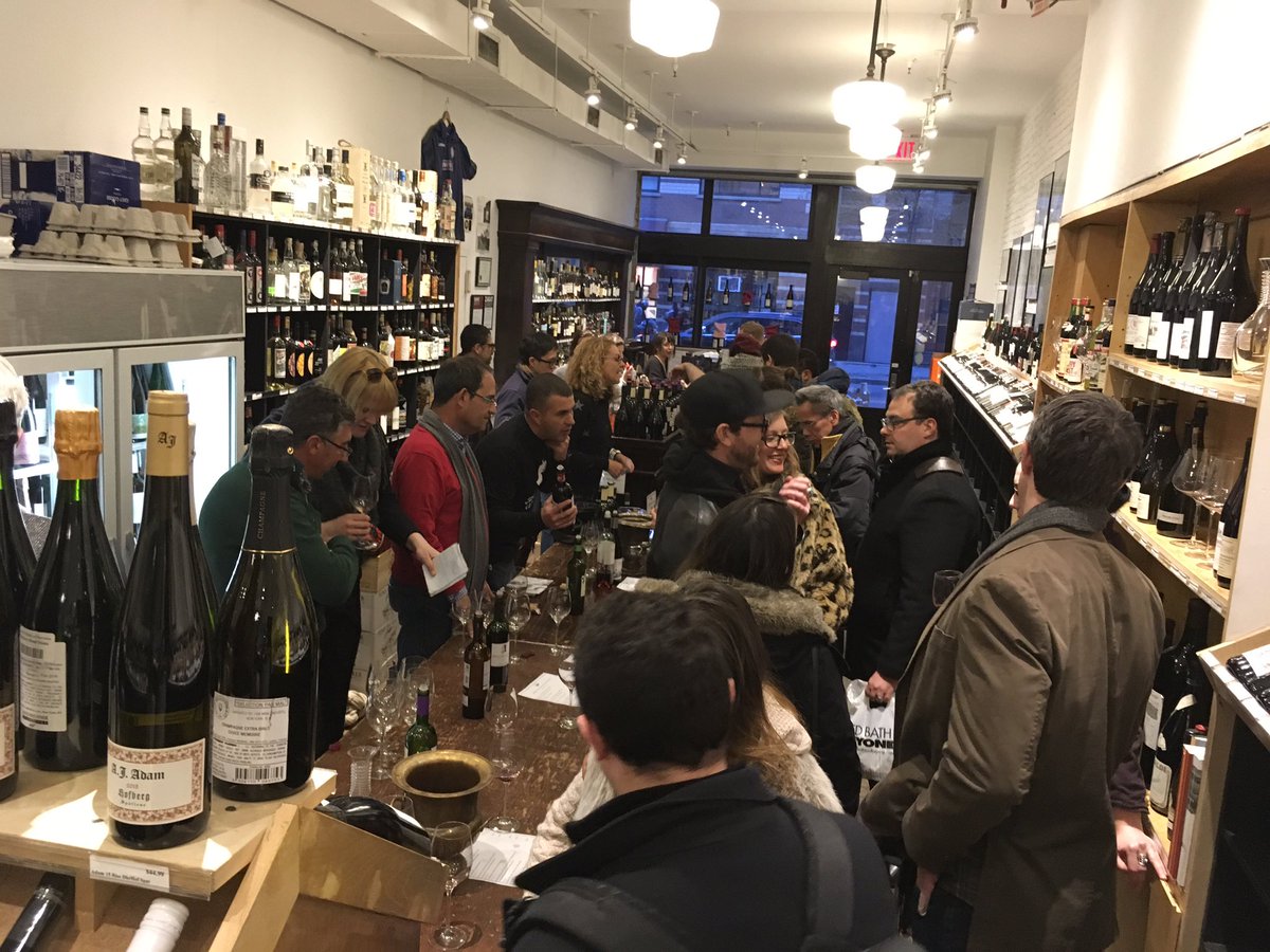 AlfonsoJLT's tweet photo. #CanaryWineUSA 🇺🇸 Go!!! https://t.co/3ecF7XGEnr