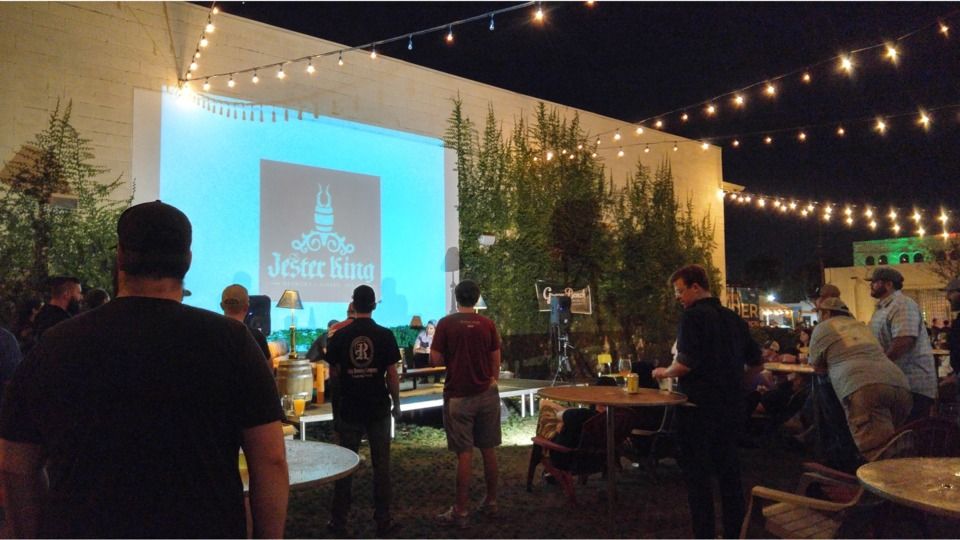 BeerDiariesTV's tweet photo. Foeder for Thought drops top-notch #beers & knowledge via @GreenBenchBrew. https://t.co/pRoe3XDq3B #FoederforThought #beerducation https://t.co/HfVL7GDJ7b