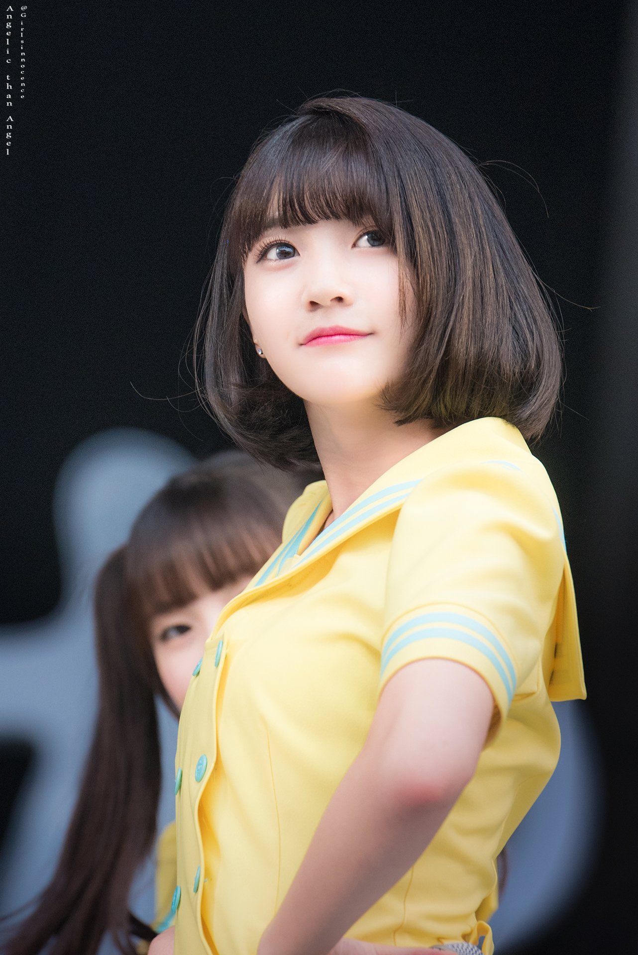 ももたろ 美容垢界隈ではあまり騒がれてないんだけど韓国アイドルの中でもビニちゃんは本当に可愛いのではないかと このナチュラル感に有り得ない小ささの顔 日本のアイドル感もある しめちゃかわいい子なので良ければ調べてみてくださいoh My Girlの