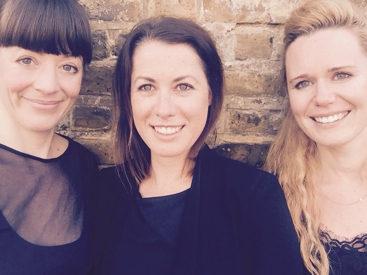 Alaudiae Vocal Trio live from Oxfordshire today! <a href="/CarleenEbbs/">Carleen Ebbs</a> @ClaireEgan1