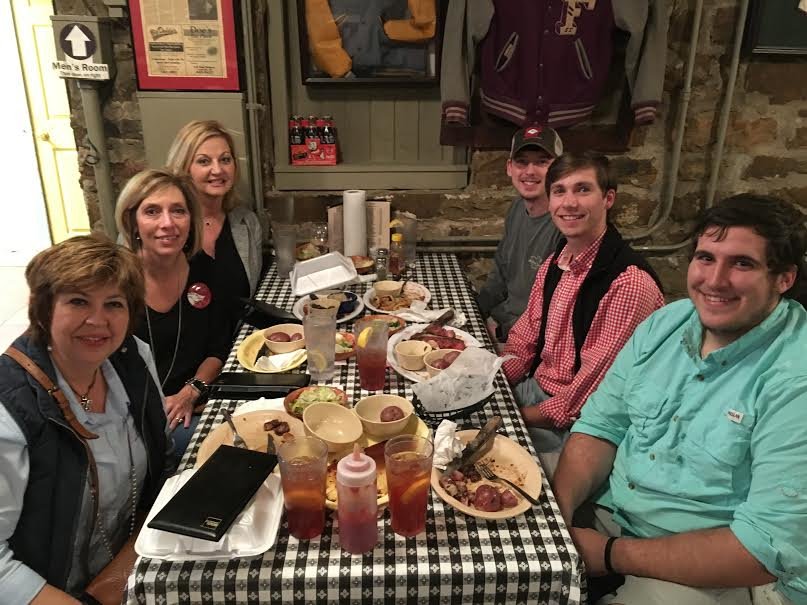 The Gamma Upsilon chapter of Sigma Nu enjoyed Mom's weekend this past weekend!