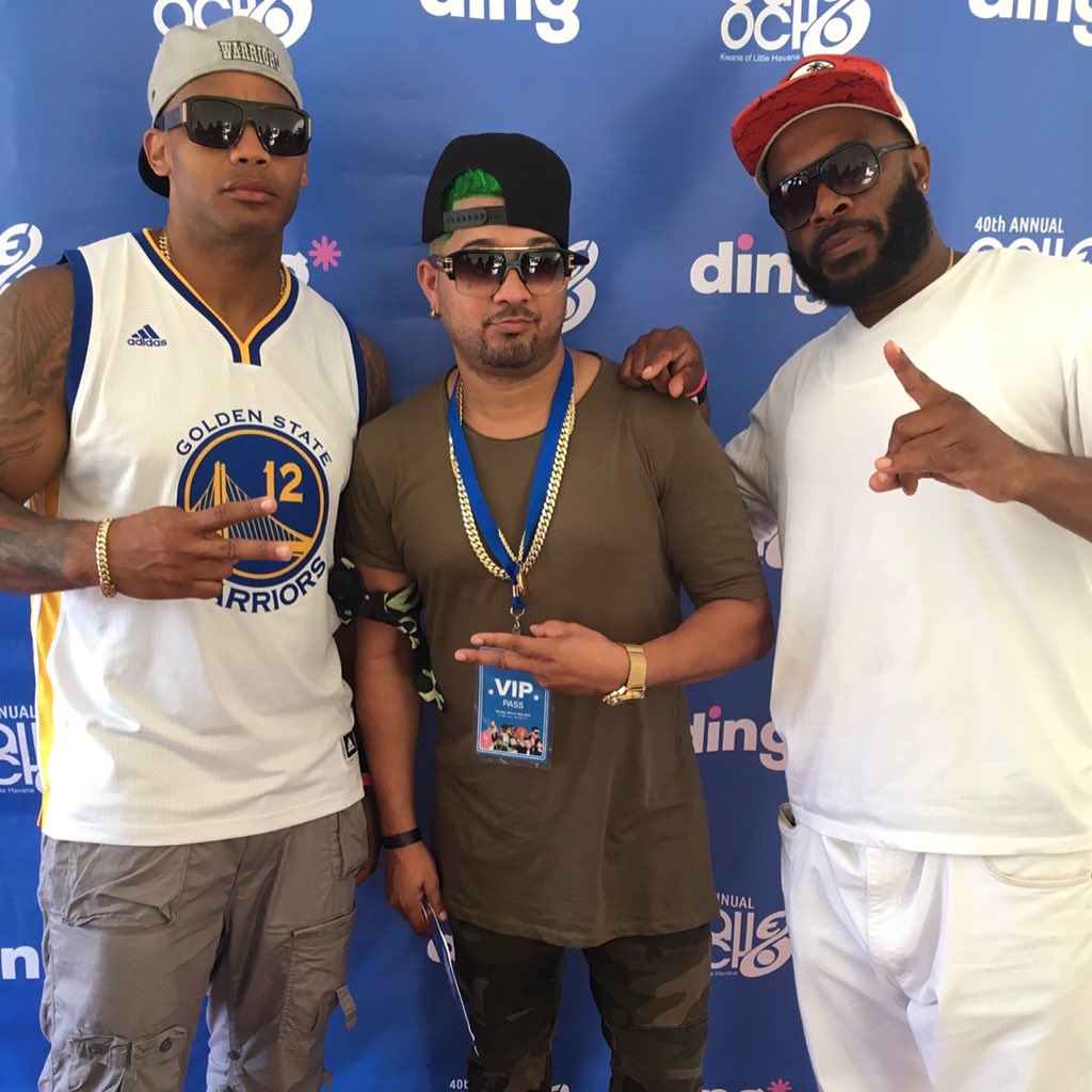 Gambizi's tweet photo. #mannylafigura #dosfour #gambizi #ding #calleocho https://t.co/jFq6c8HwGD