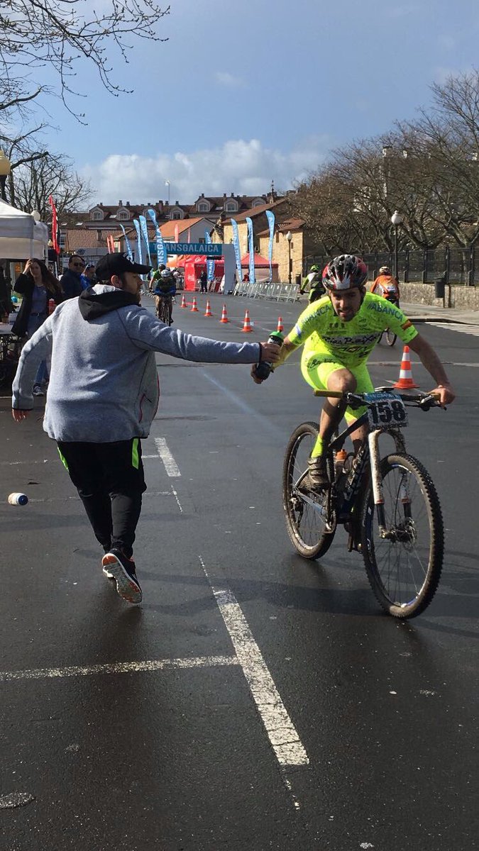 sergepeto's tweet photo. Domingo de #competición. Mejorando sensaciones pero falta mucho #gas 
#newrace #herbalife #oxypro #arcadecycles #borjasbikes #amura https://t.co/J7sJNi8qW1