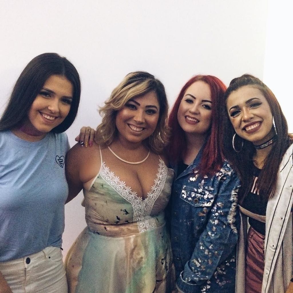 dadamitinguel's tweet photo. Com as lindas coleguinhas #youtubers no evento da @gangoficial .
.
#dolls #blogger #youtub… https://t.co/MNC5kmQ1xF https://t.co/kYteDuXMne