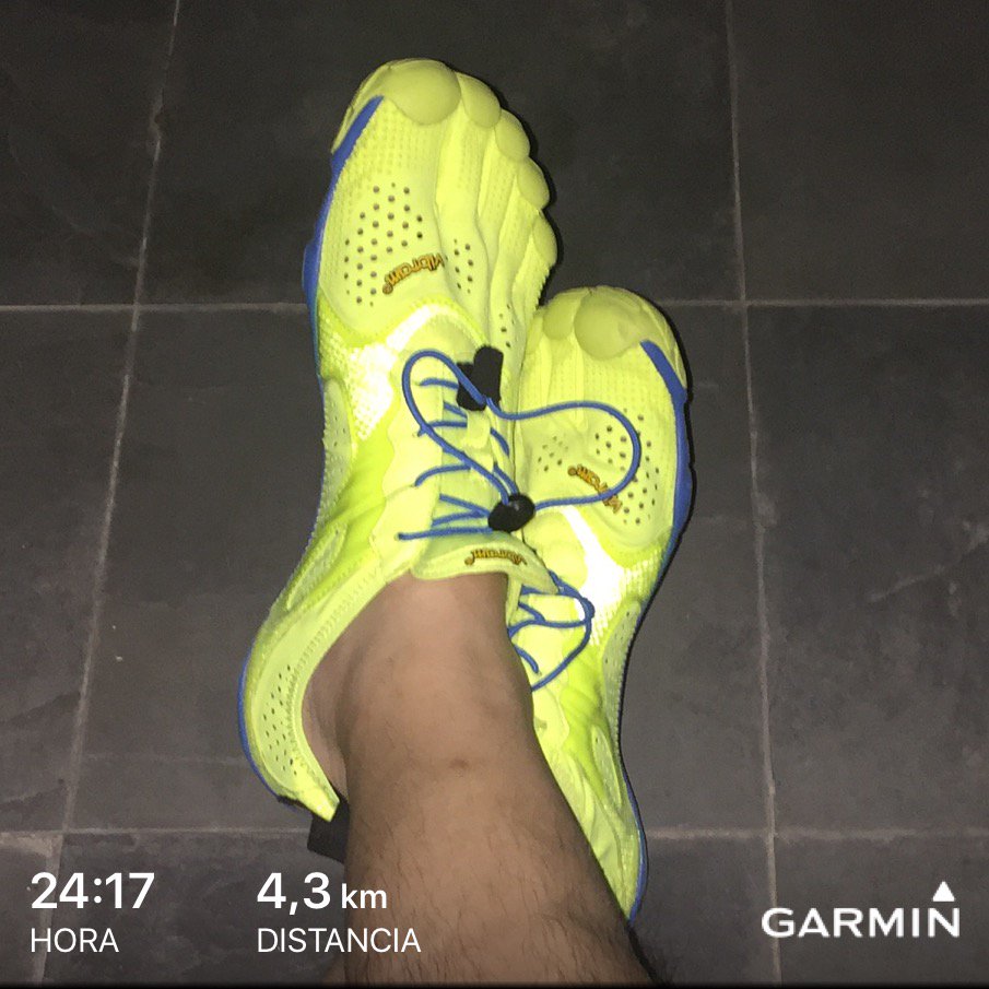 #beatyesterday #garmin 72 days in a row. Full 2017 #RWRunStreak