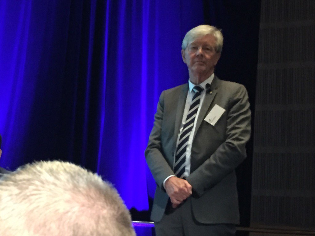 natchap99's tweet photo. @METSIgnited David #Skellern says companies need to be convinced 'Smart people working in their business' is good https://t.co/NNHHlNSbNk