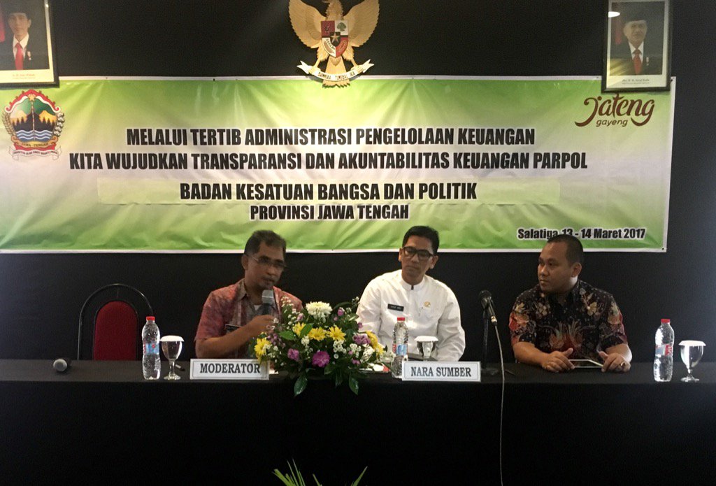 Diskusi Kesbangpol Jateng -- Parpol perlu dikuatkan dengan proses kaderisasi yang intens. Parpol sehat, negara kuat.