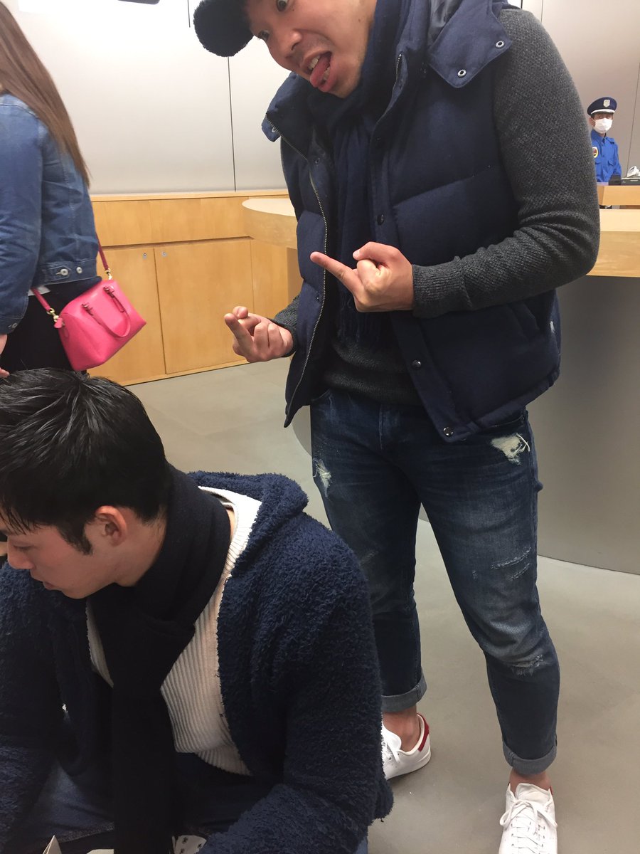 sakothan's tweet photo. またいつか福岡に遊び来ます(笑)

そん時はみなさんのみでもいきましょう(笑)
四年感あっとゆー間やったな(^^) https://t.co/tW2LWwOfA2
