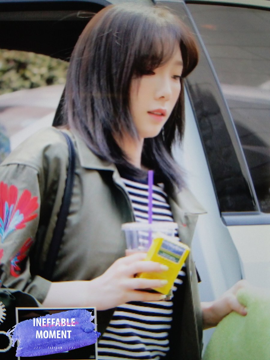 [PIC][14-03-2017]TaeYeon trở thành khách mời trên "KBS CoolFM Park Jiyoon's Gayo Plaza Radio" + Ghi hình cho chương trình "KBS Yoo Hee Yeol Sketchbook" vào hôm nay - Page 2 C627DrcVwAAUbAI