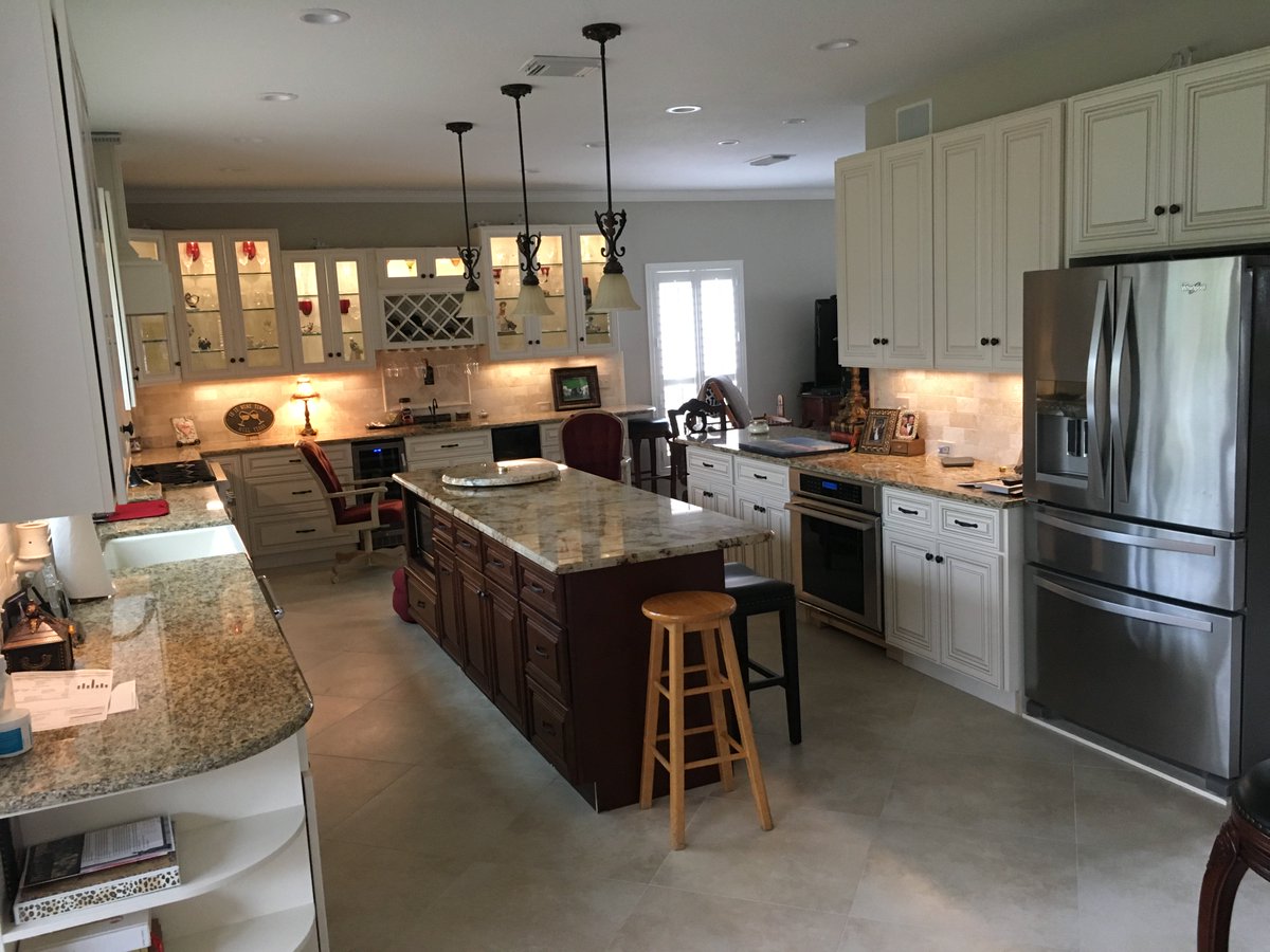 Lily Ann Cabinets On Twitter Look For Latest White Kitchen