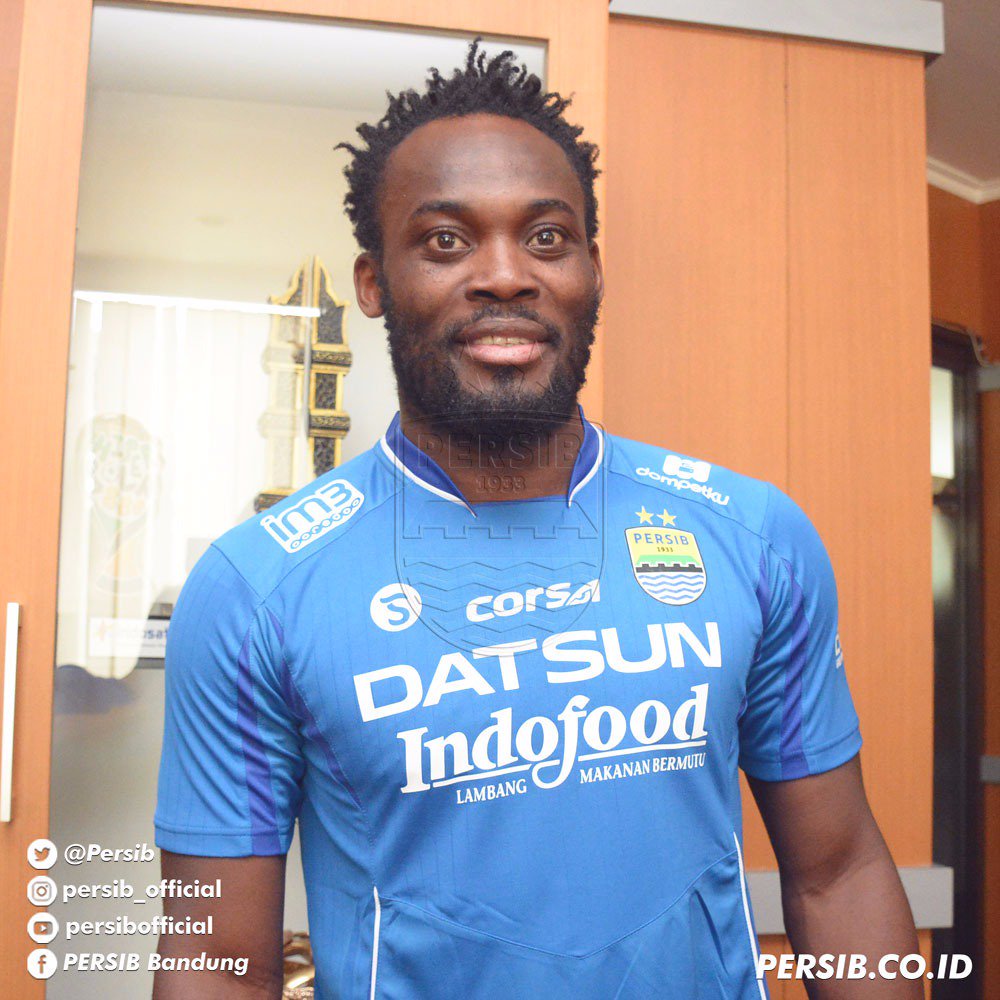 OtiAdjei's tweet photo. The Essien career path 

Liberty 
Bastia
Lyon
Chelsea 
Real Madrid
AC Milan
Panathinakos
Persib in Indonesia https://t.co/2uQXgCTaYh