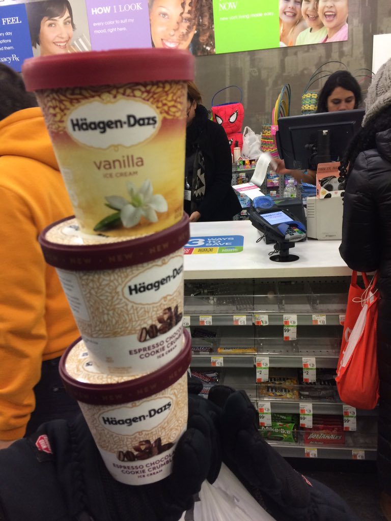 bereasonable2's tweet photo. @MelissaJoanHart #stormessentials #blizzard2017 https://t.co/TzgmkllBOZ
