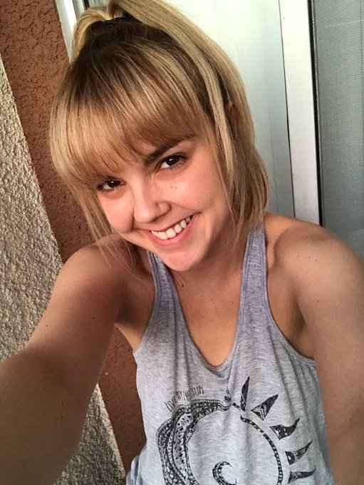 New #hairstyle #Dillionaires #sportyspice #sassy 😝😝😝 https://t.co/PJHhENBkXf<a href="/tag/hairstyle"class="tags">#hairstyle</a><a href="/tag/dillionaires"class="tags">#Dillionaires</a><a href="/tag/sportyspice"class="tags">#sportyspice</a><a href="/tag/sassy"class="tags">#sassy</a>