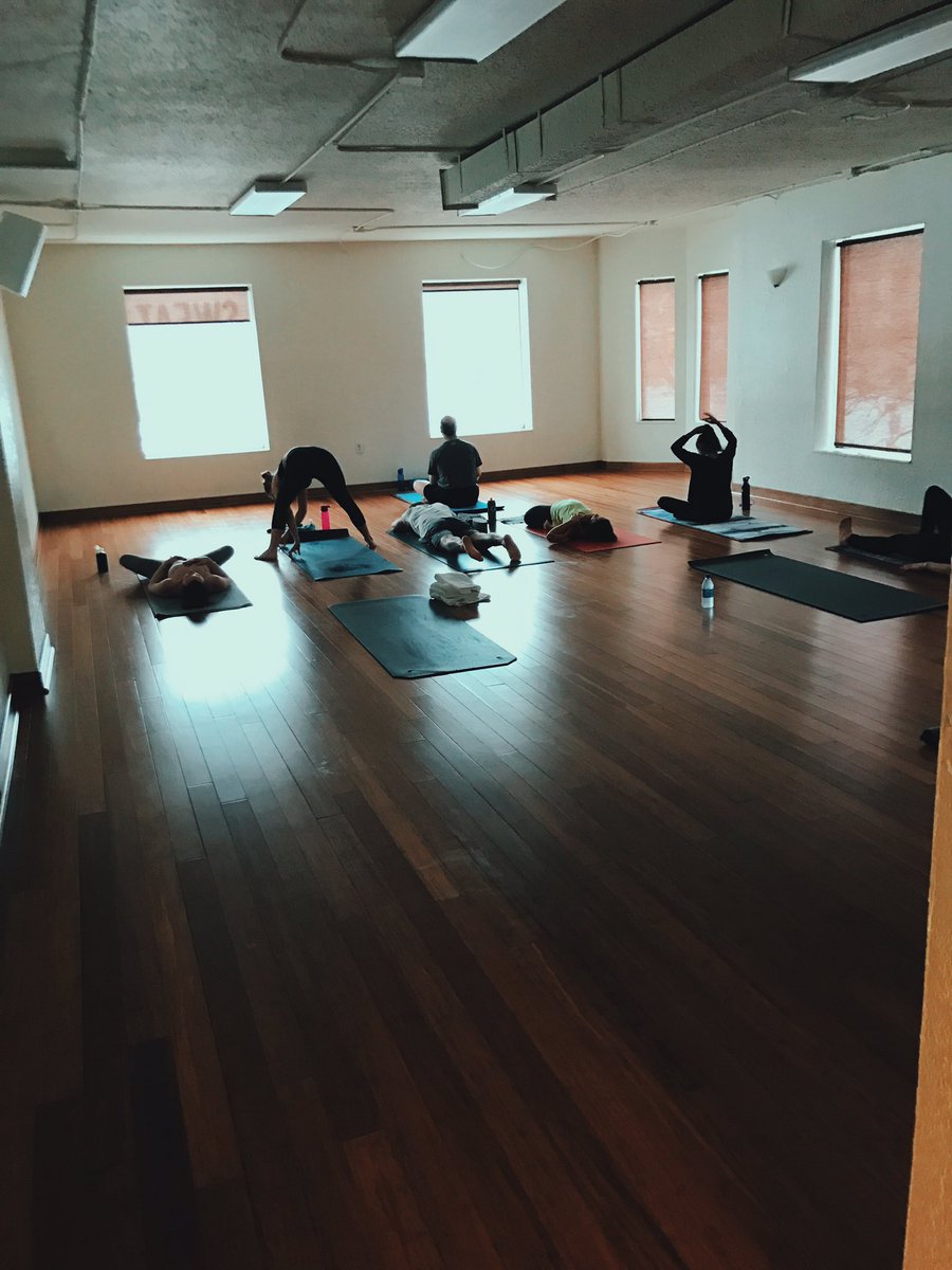 Umichtweets1's tweet photo. Center for yoga on state street highly recommend!! https://t.co/eRf6ZUnLSD