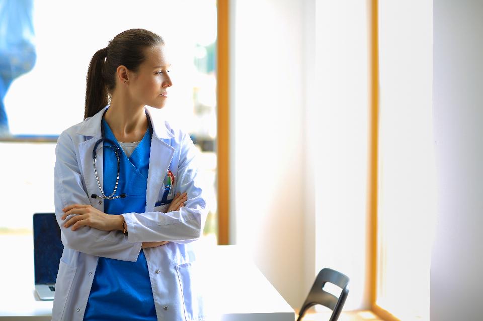 Forbes's tweet image. Tech and healthcare dominate 2017 list of high-paying jobs in America on.forbes.com/60108klbO