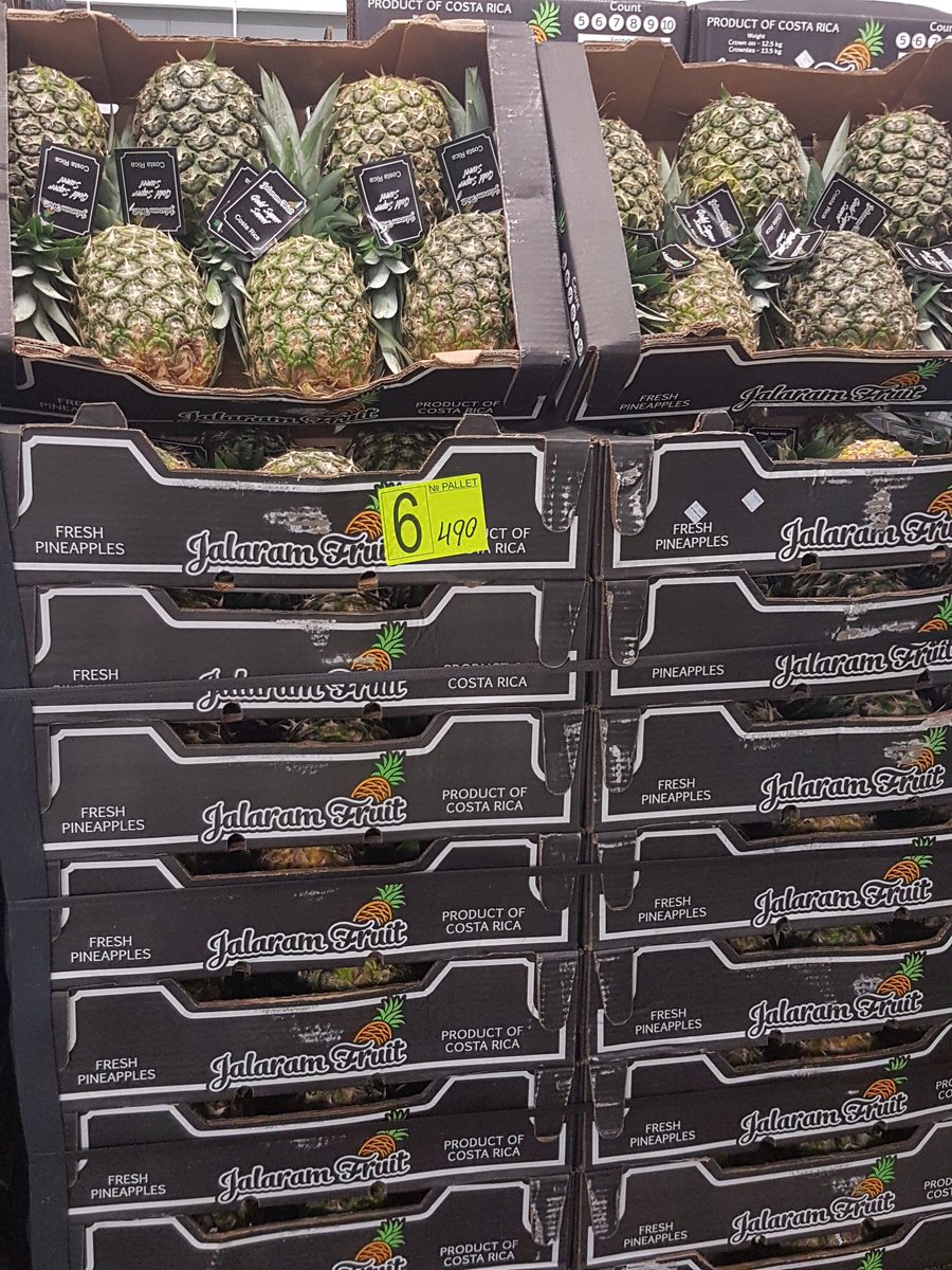 PFoodsWholesale's tweet photo. Pineapples in different sizes and brands to suit your needs! #ncgm #premierexotics https://t.co/ijtZI9sEvi