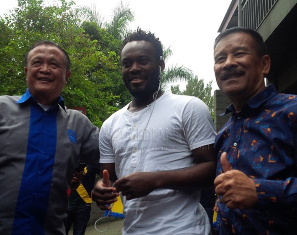 korangala's tweet photo. Selamat datang  Micheal Essien di persib😎 https://t.co/NkaVJV2dJG