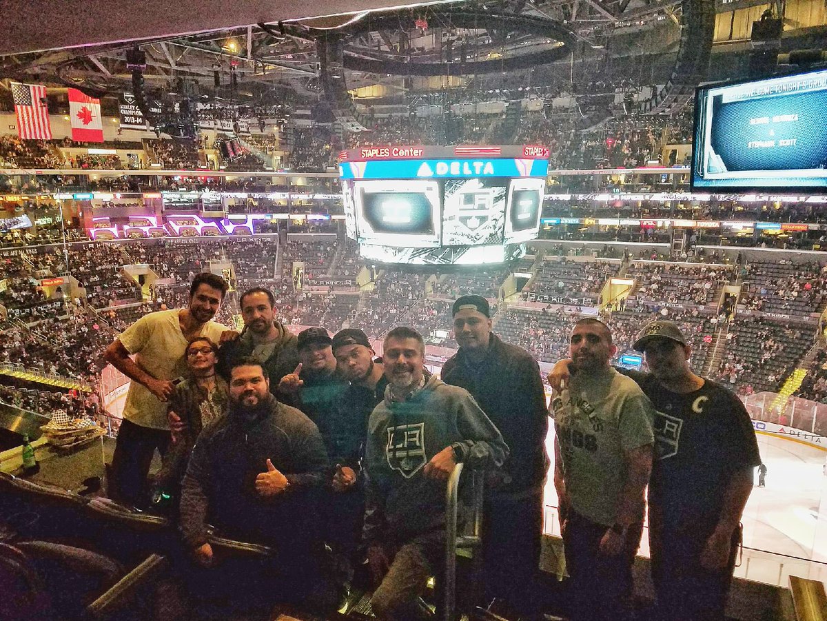 SST L.A. Kings style to our top performers for #SST!  Congrats all!  @Latif_ali23 <a href="/kkwestisbest/">kevin kunkel</a>  <a href="/tdrugatz/">tdrugatz@sprint</a> @MarkSadighian <a href="/MickeyLA_North/">Mickey Harrison</a>