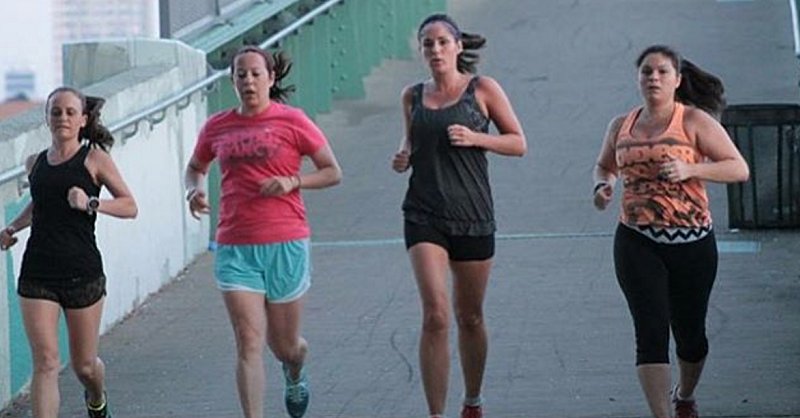 FitnessMagazine's tweet photo. 9 Things That Are Bound to Happen On Every Single Run https://t.co/oIfG0efg4p https://t.co/6FVGnqxAEh