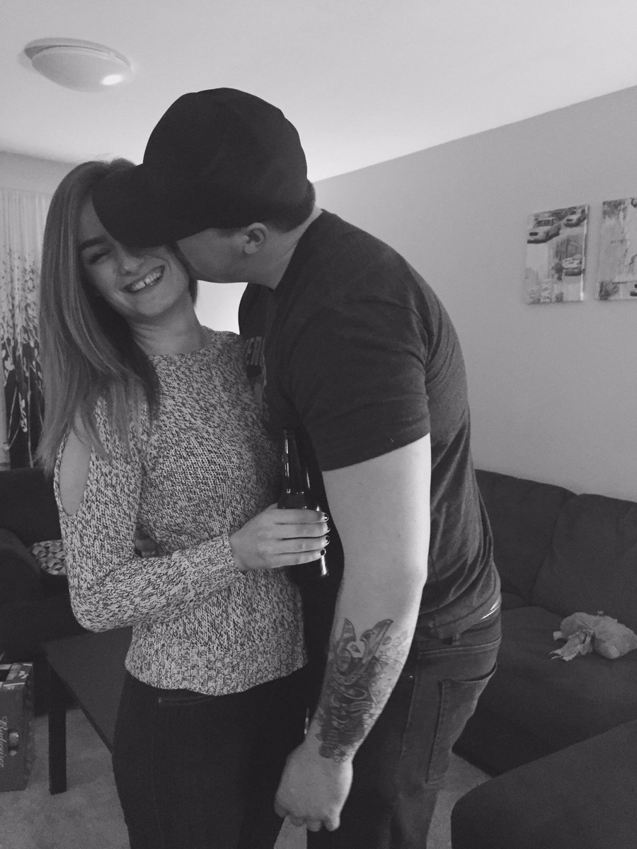 Katelynclay92's tweet photo. Two months until I can bug you for the rest of my life 😅👏🏼😘👫 #prince #myarmyman https://t.co/cBTzobtFhO