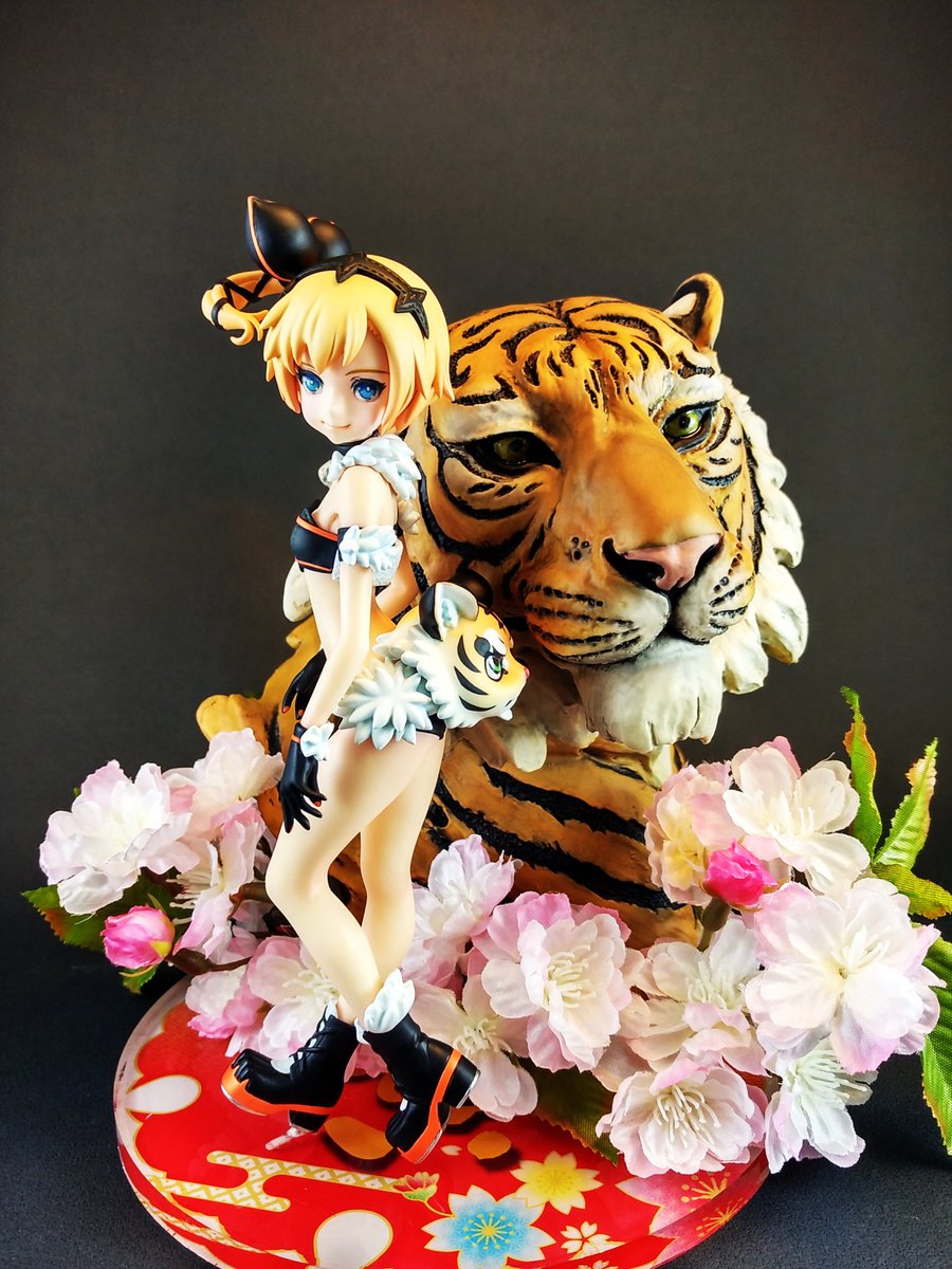ট ইট র リンリン 台湾ねんど 原型 Fio キャラクターデザイン むうてん トラコッティと虎神様完成しました 虎神さま像はgsiの石粉 粘土作りものですw トラコッティちゃんはもちろん装備抜けと 独立展示も可能です B ট ইট র リンリン 台湾ねんど 原型 Fio キャラクターデザイン むうてん トラコッティと虎神様完成しました 虎神さま像はgsiの石粉 粘土作りものですw トラコッティちゃんはもちろん装備抜けと 独立展示も可能です B