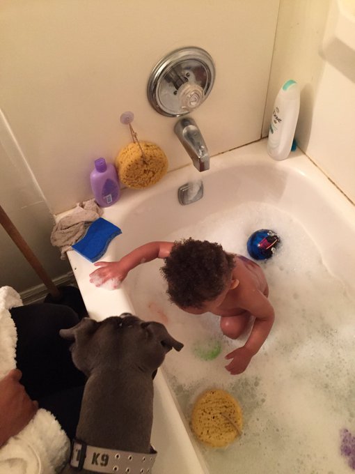 Best time of the day is that 9:30 bath and after that BEDTIME 😩😩😩☺️☺️☺️😍 https://t.co/dFCYYMuLjv<a href="/tag/myguys"class="tags"><span>#myguys</span></a>