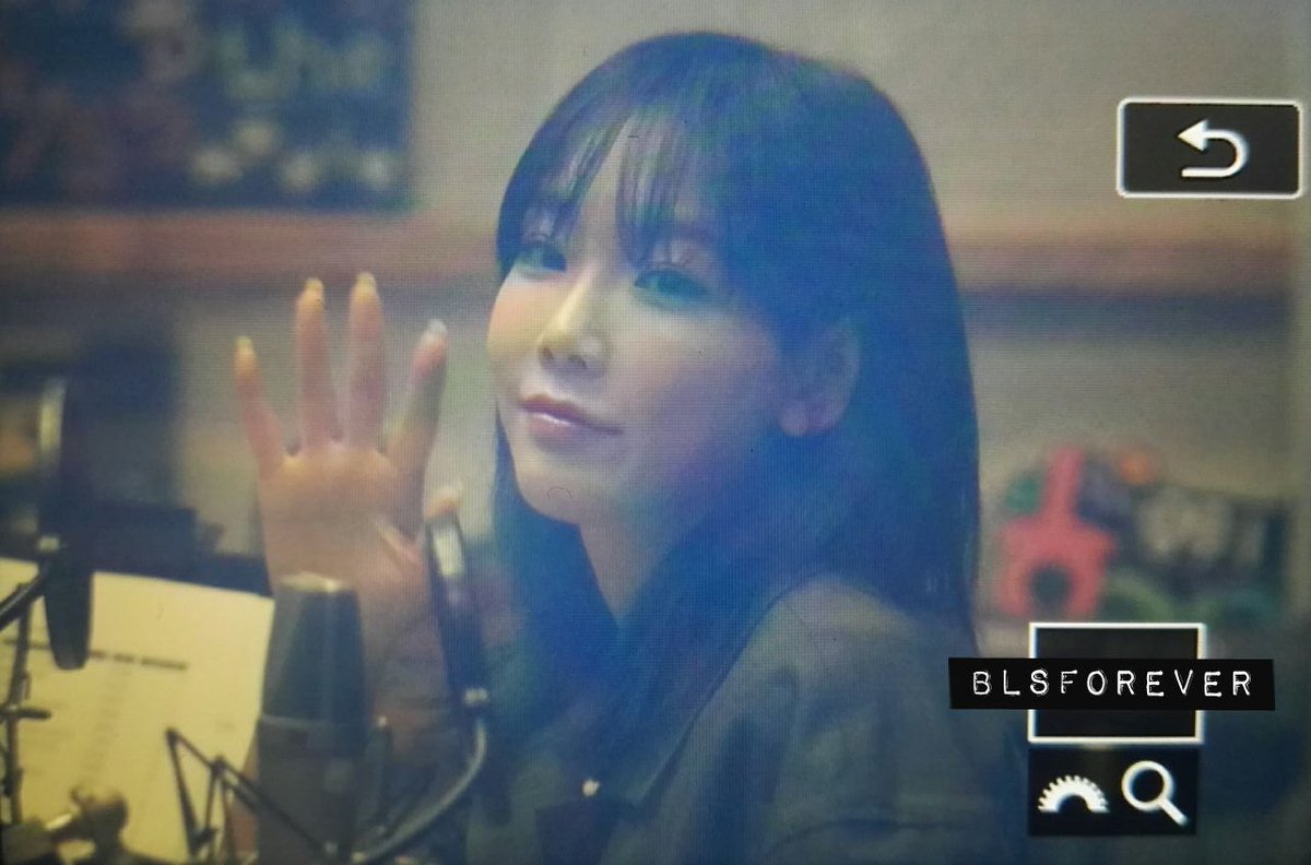 [PIC][14-03-2017]TaeYeon trở thành khách mời trên "KBS CoolFM Park Jiyoon's Gayo Plaza Radio" + Ghi hình cho chương trình "KBS Yoo Hee Yeol Sketchbook" vào hôm nay C62ktCjVwAEGZzt