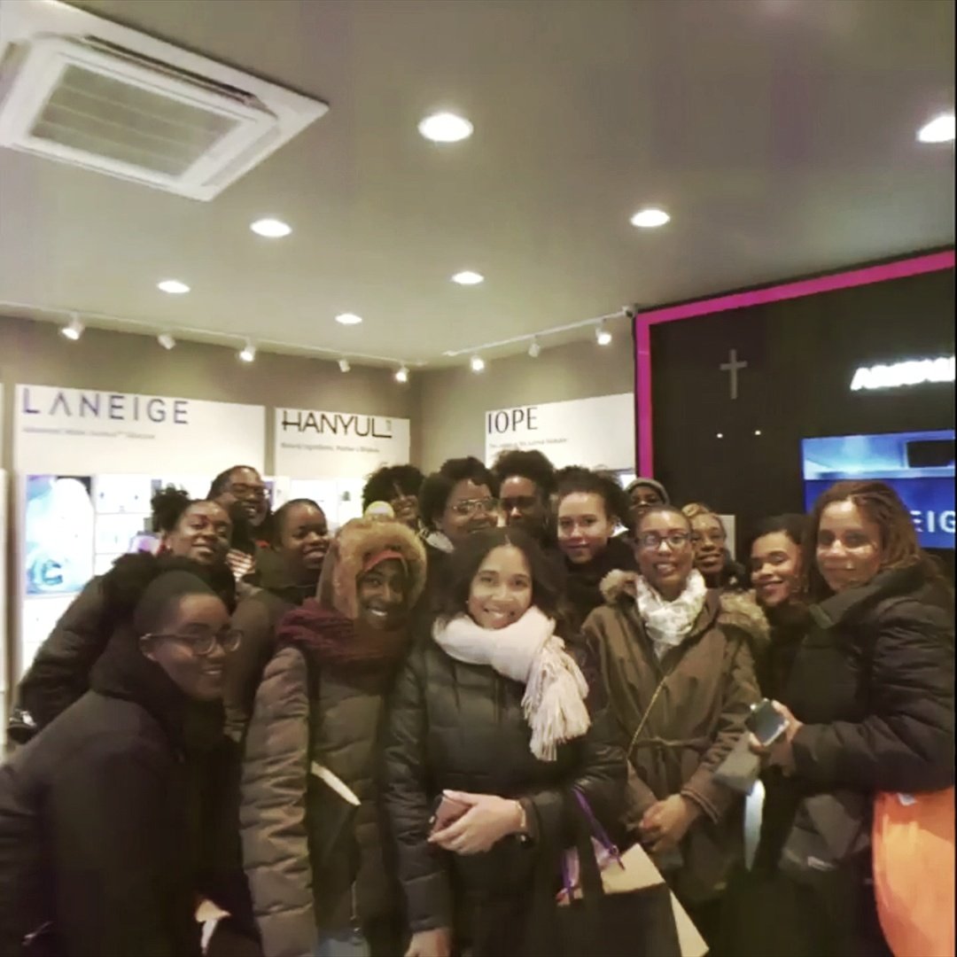 US_Aritaum's tweet photo. #TY @soultoseoulblog for rallying the troops &amp; bringing them by #Aritaum. Come visit us again soon! #BlackGKbeautyNYC
📷: @soultoseoulblog https://t.co/4og3Nl0InW
