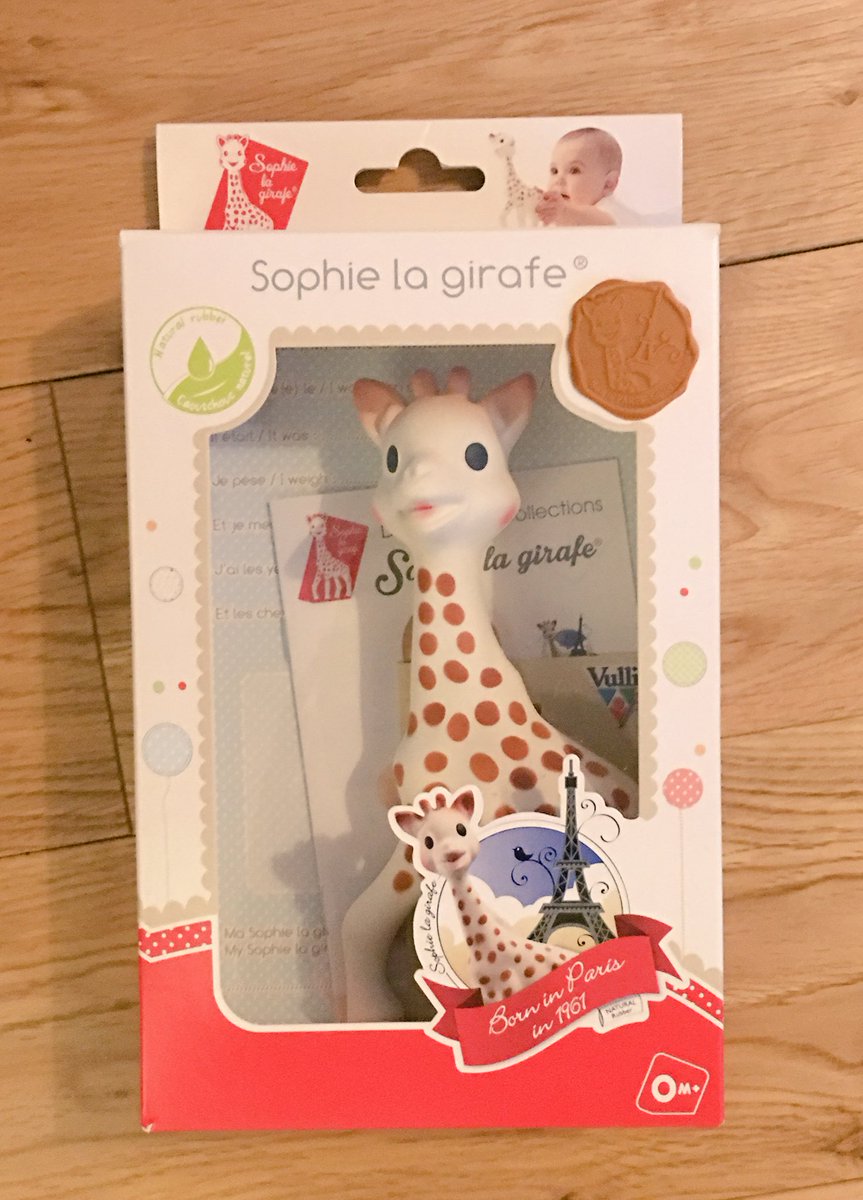 CharlotteTJC's tweet image. Welcome to the family #sophiethegiraffe 💛🎀 #teethingsolutions