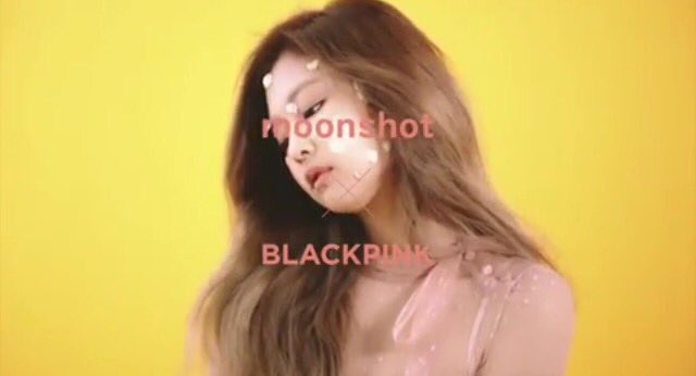 JENNIE THAILAND ♡ tweet media